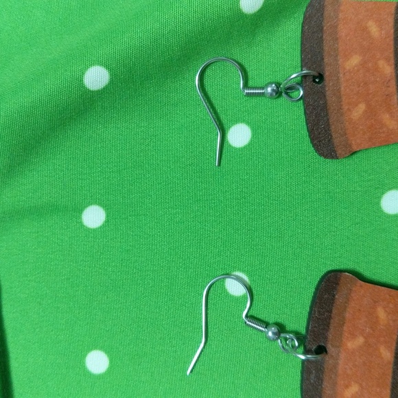 #761Halloween/Fall Dangle Earrings. COFFEE CUPS WITH PUMPKIN - Picture 2 of 3